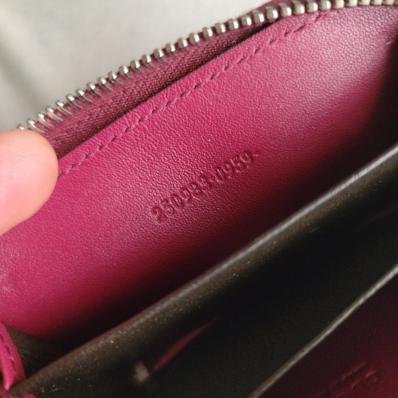 Gucci crocodile zipper card case - Picture 5 of 9